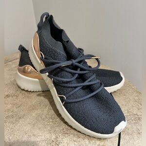 Adidas Gold and Gray Sneakers with Modern Design